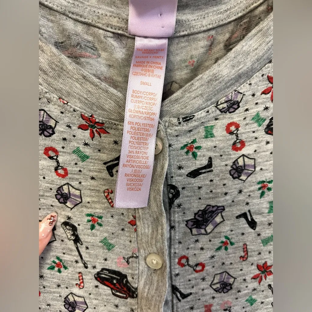 Savage‎ X Fenty ‘Tis The Savage Holiday Print Open - Image 6