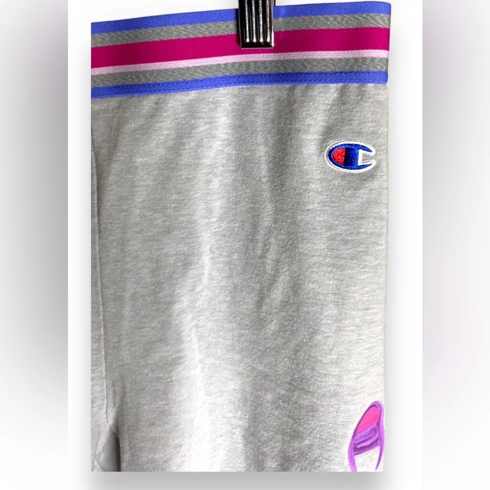 Champion pink & gray biker shorts - Image 8