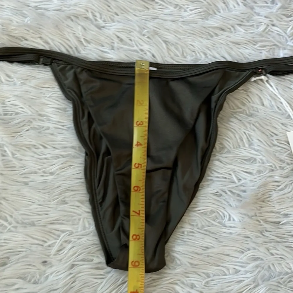 NEW Good American Women’s Shine perfect bikini bottom in Stormy001 size Large - Image 9