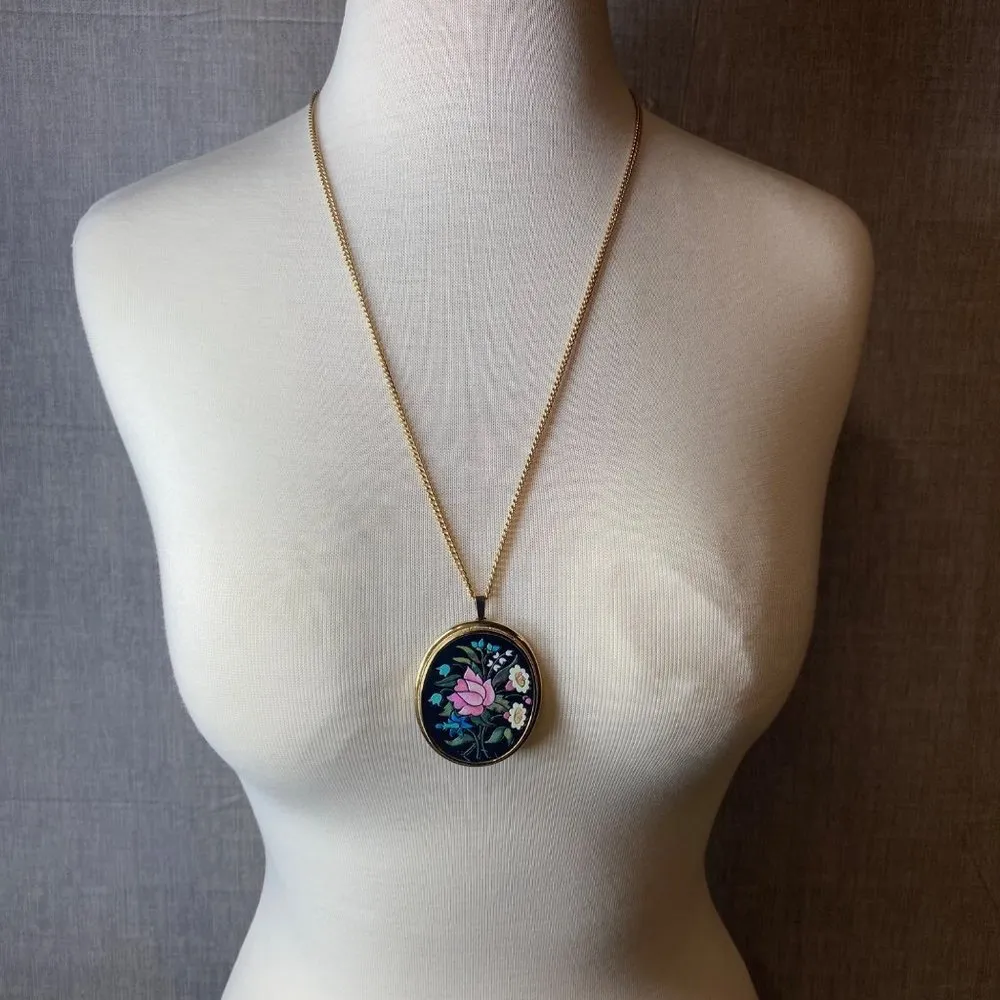 Avon Florentine Painted Oval Flower Pendant Necklace Vintage Gold Tone Framing - Image 7