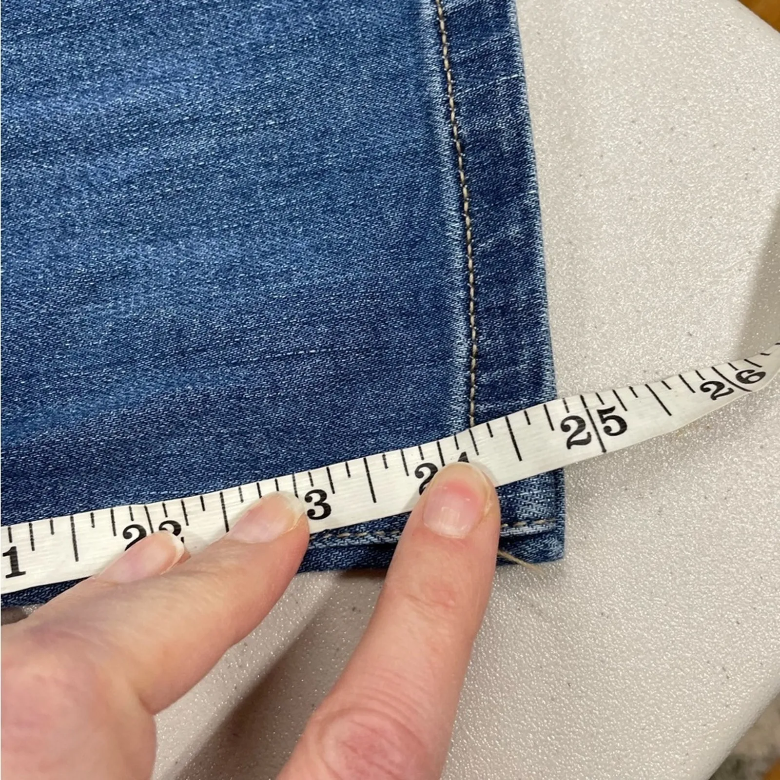 Liverpool Blue Medium Wash Distressed Boyfriend Crop Jeans Womens 4 Blue Ankle - Image 12