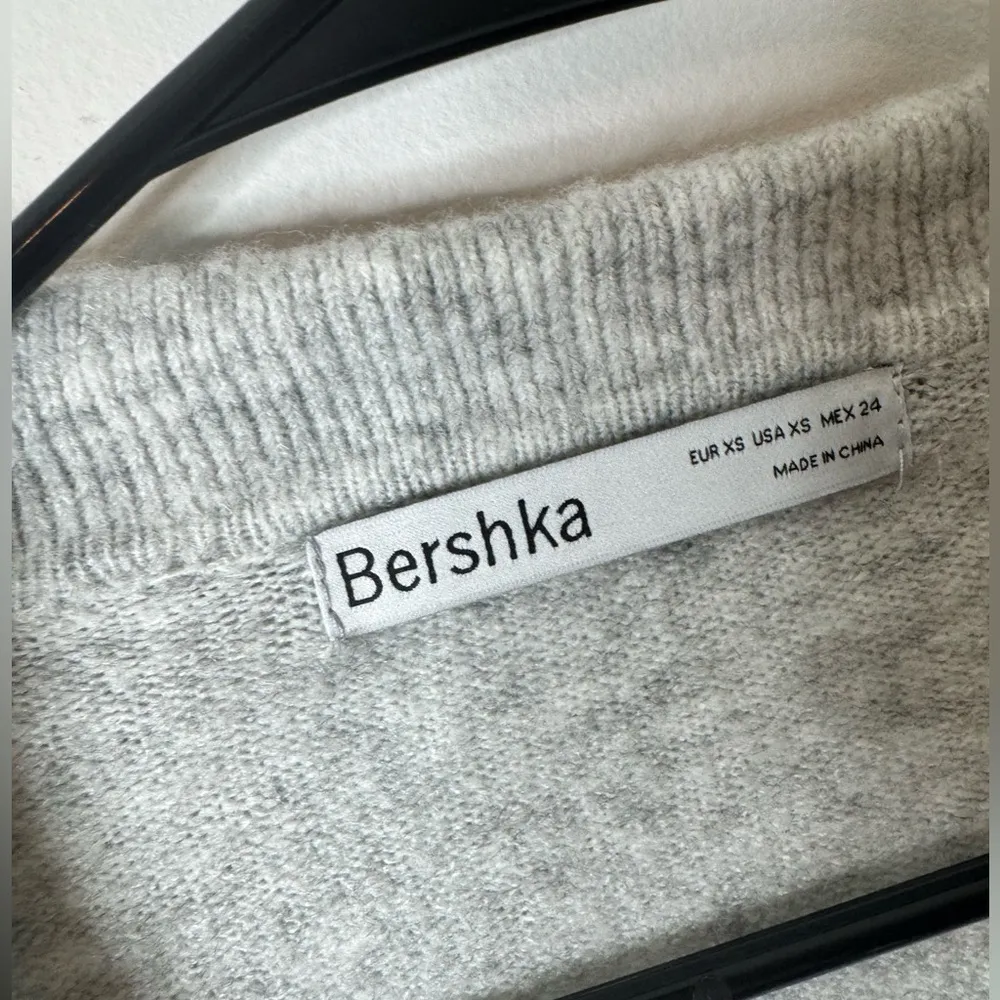 Bershka polo collar detail oversized sweater in gray XS - Image 4