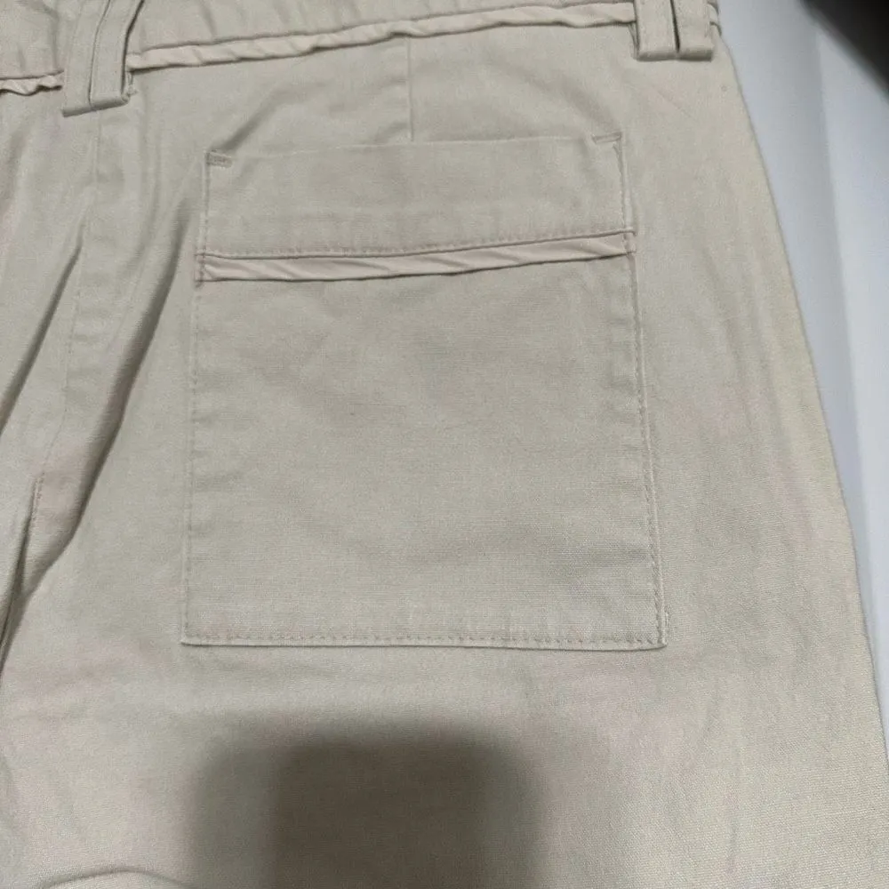 Daisy Fuentes cream capris sorta like cargo style, zippered side pocket on right - Image 8
