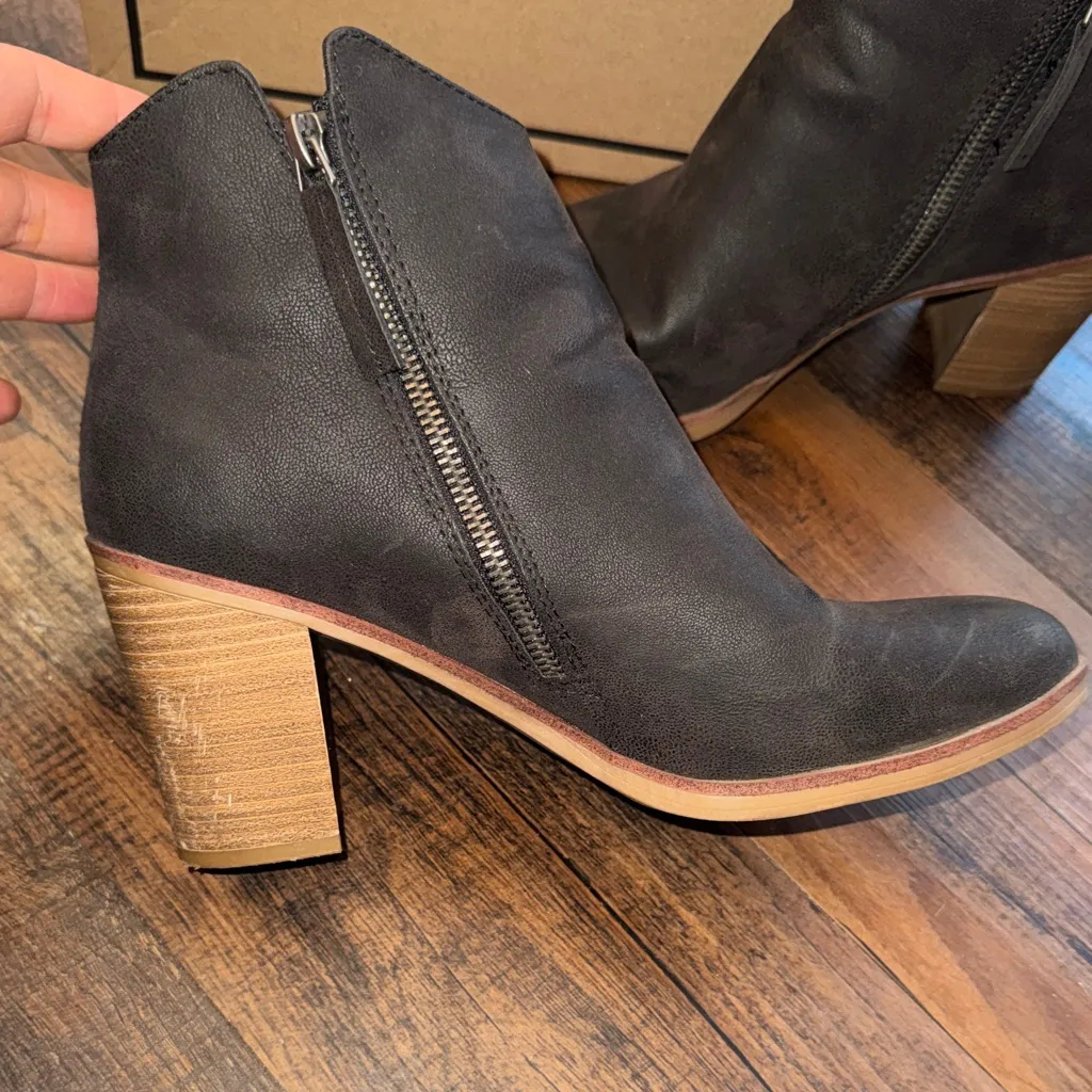 MIA Black Ankle Booties with Brown Heel - Image 6