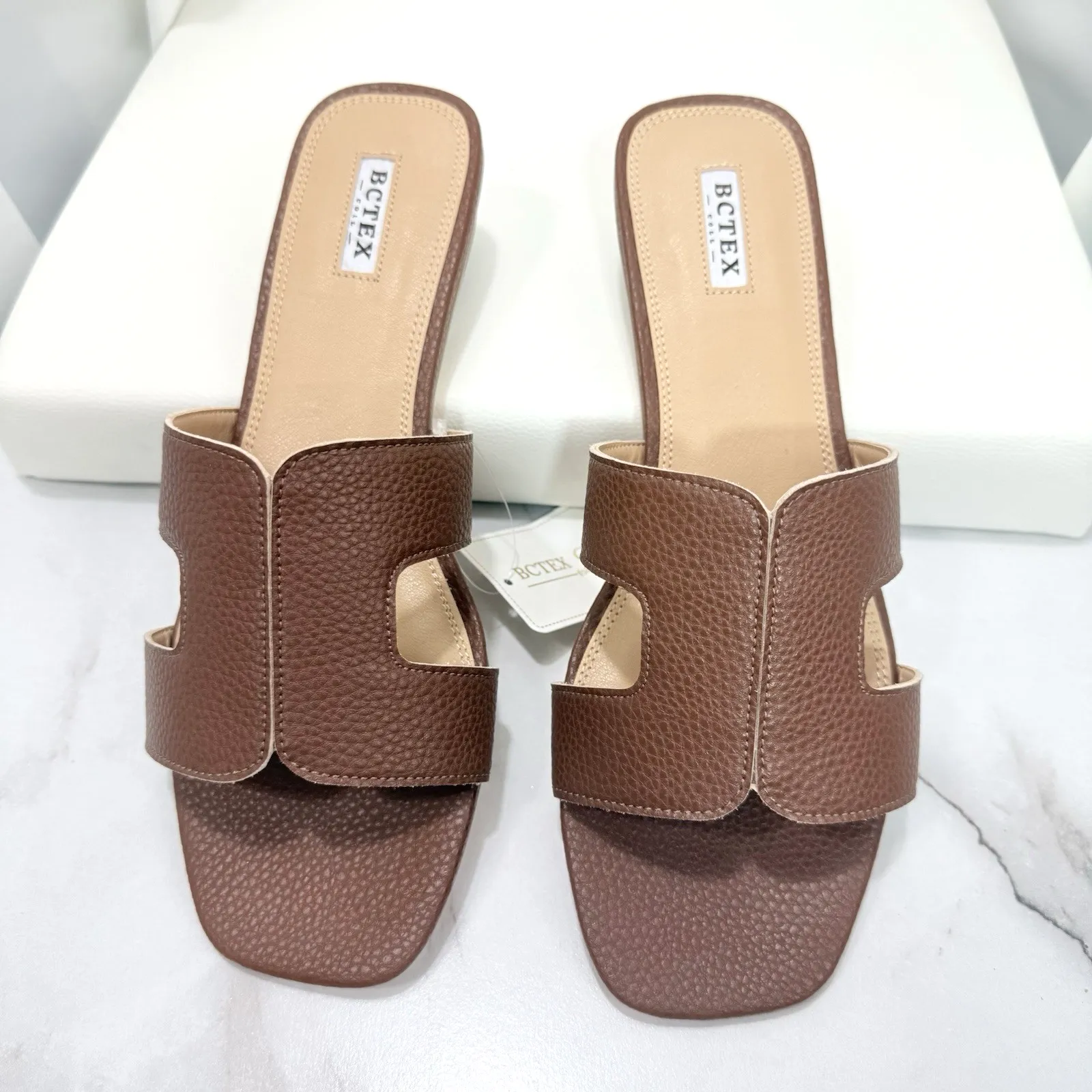 Women's Flat Sandals Summer Open Toe Slip On Dressy Slide Sandals Size 9 Brown - Image 2