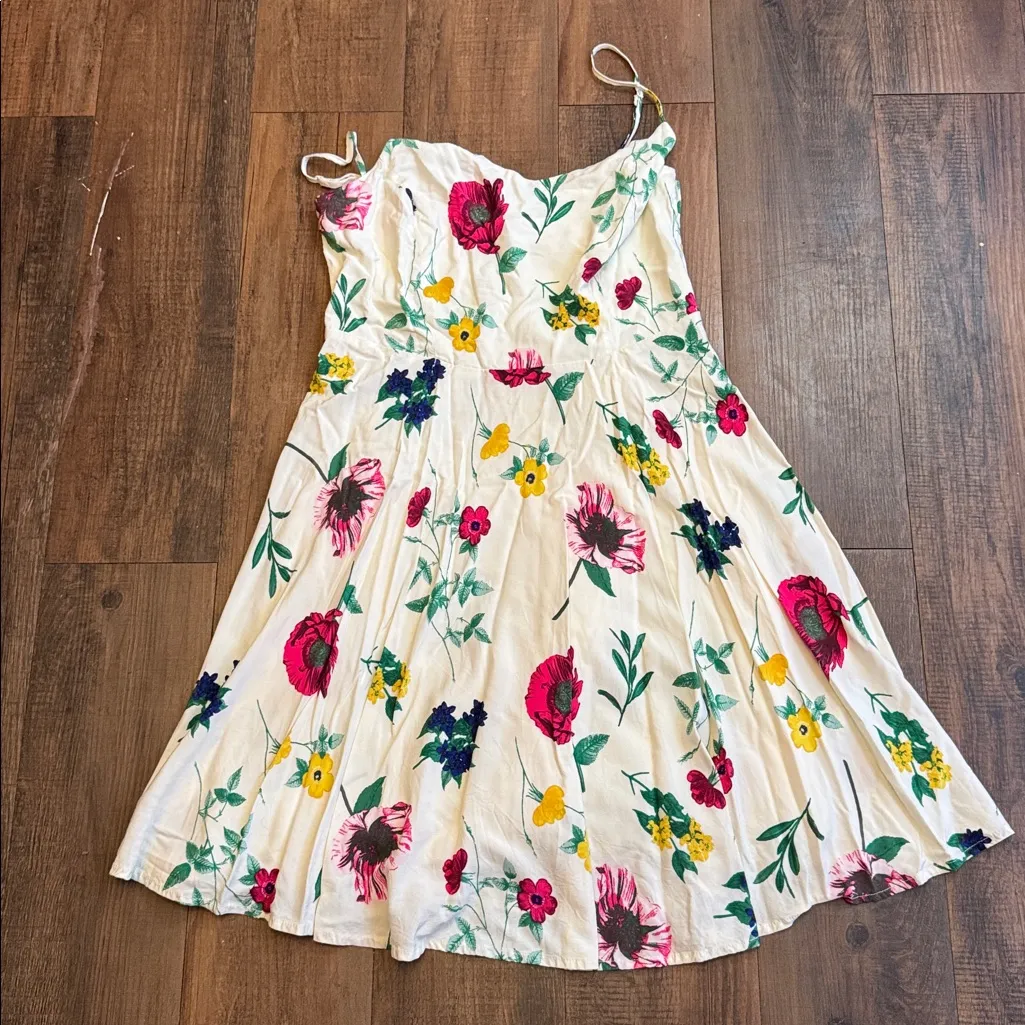 Old Navy Floral Mini Dress - Image 3