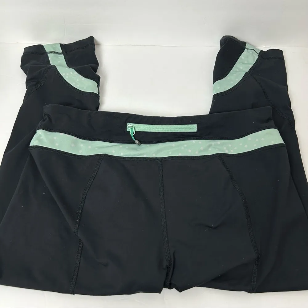 Lululemon Run Inspire Crop II Leggings in Black and Petite Dot Fresh Teal - Image 6