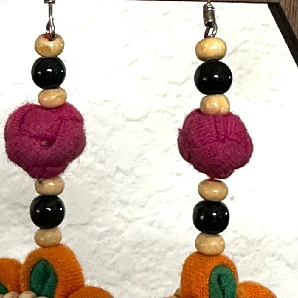 Cloth and bead flower earrings - Image 4