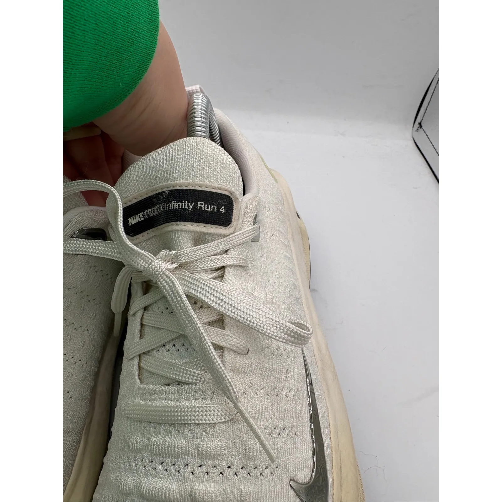 Nike React Infinity Run Flyknit 4 Women's White Running Shoes Size 7 - Image 7