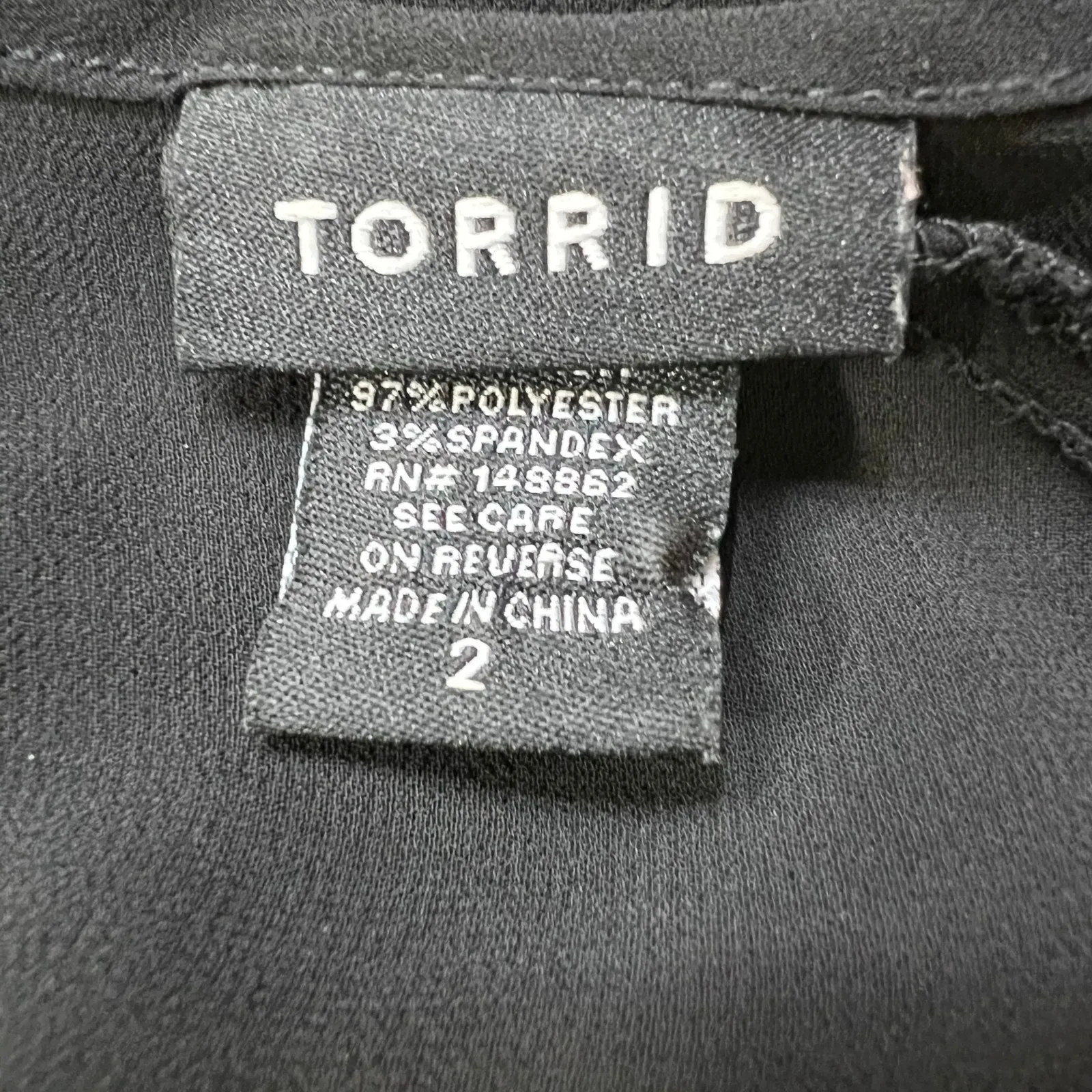 Torrid Womens Floral Print Chiffon Sharkbite Blouse Shirt Top Sheer Black Sz 2 - Image 8