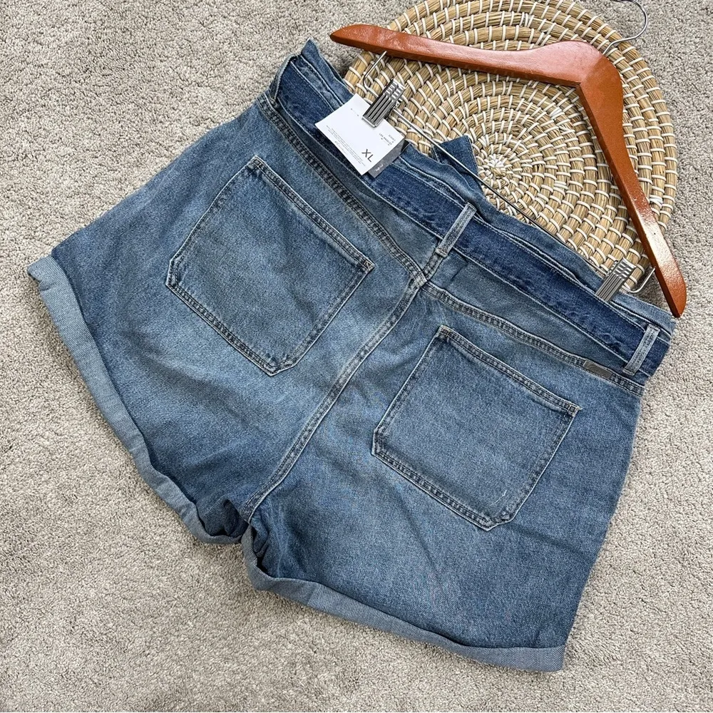 NWT KanCan Women’s Lancing High Rise Belted Shorts Blue Wash KC7854D - Image 7