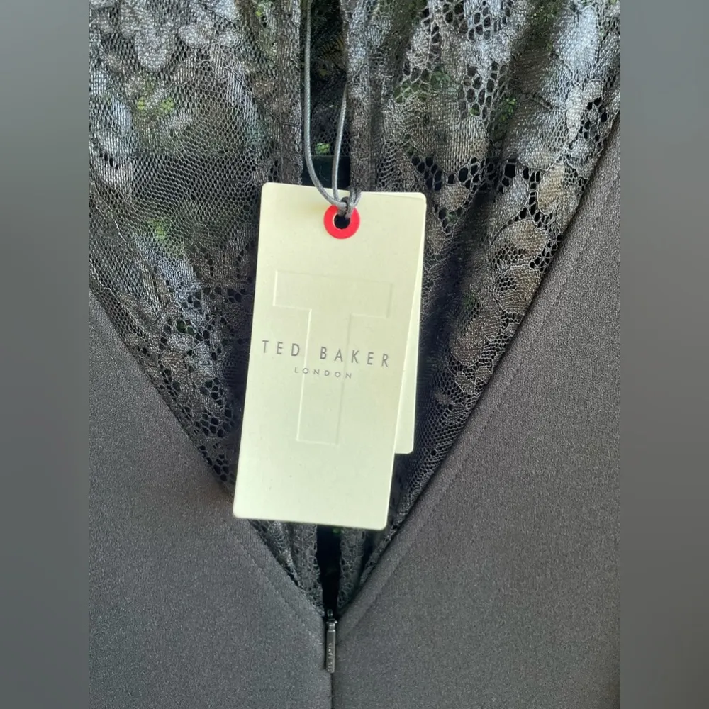 Ted Baker - NWT | Chharis Shift Sleeveless Stretch Dress | US 6/Ted 2 - Black - Image 8