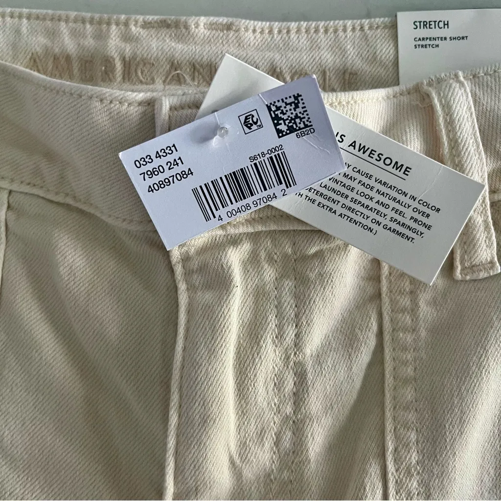NWT American Eagle Women’s Cream Carpenter Shorts Size 4 - Image 6