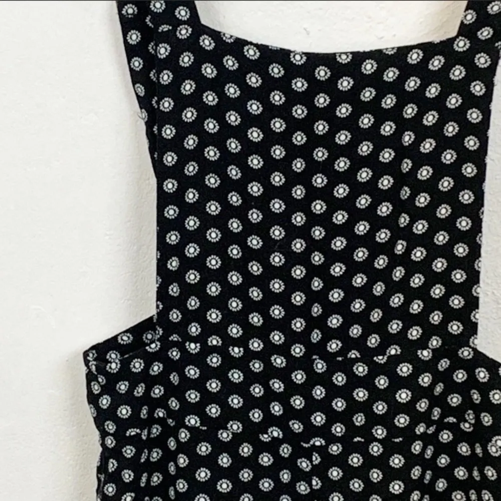 Sky & Sparrow XS Black Daisy Print Pants One Piece Romper Pants Jumpsuit - Image 2