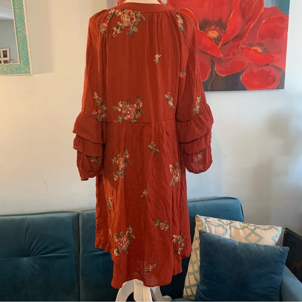Fig and Flower Size L Dress Enbroidered Flowers Ruffle 3/4 Sleeve V - Image 6