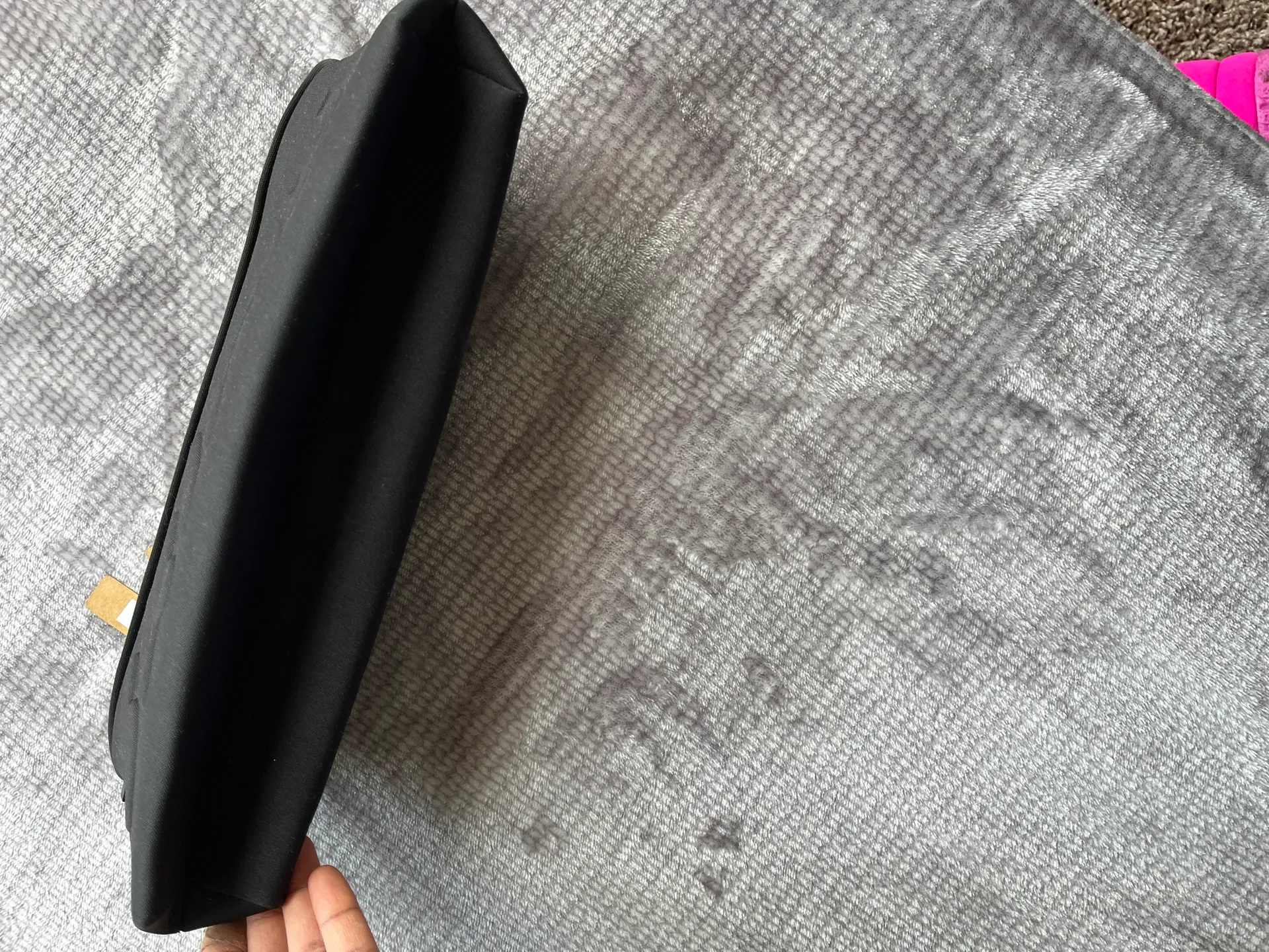 SKIMS Black Neoprene Zippered Pouch - Image 5