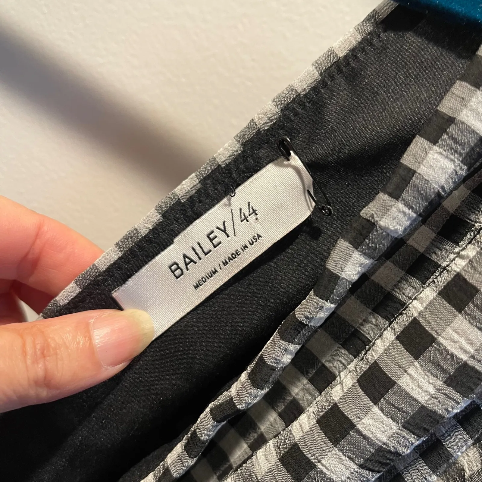 BAILEY 44 Black White Gingham V Neck Twist Knot Smocked Waist Midi Dress Medium - Image 7