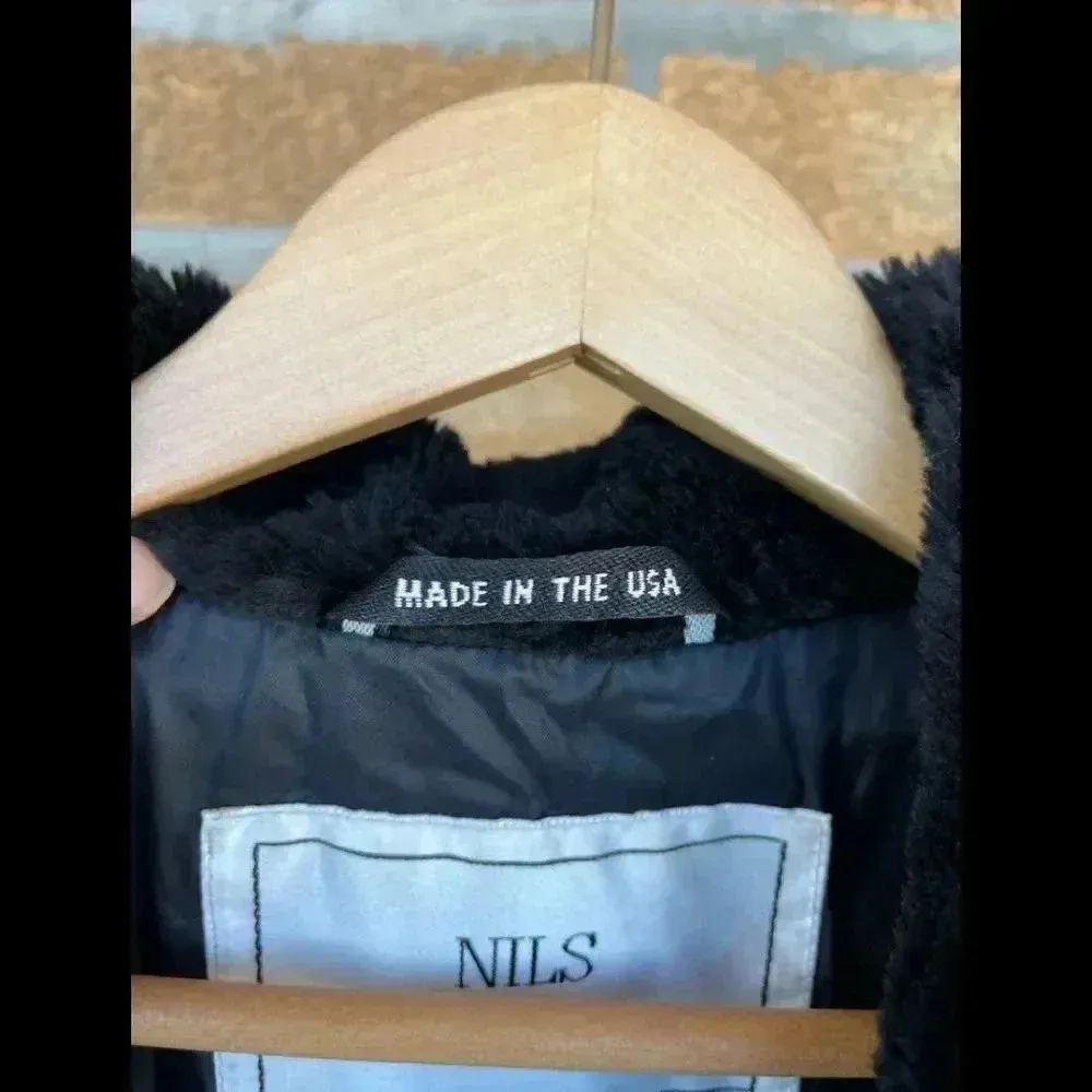 Nils Resort Collection Beige & Black Fleece Vest Cinch Waist Apres small Tan - Image 6