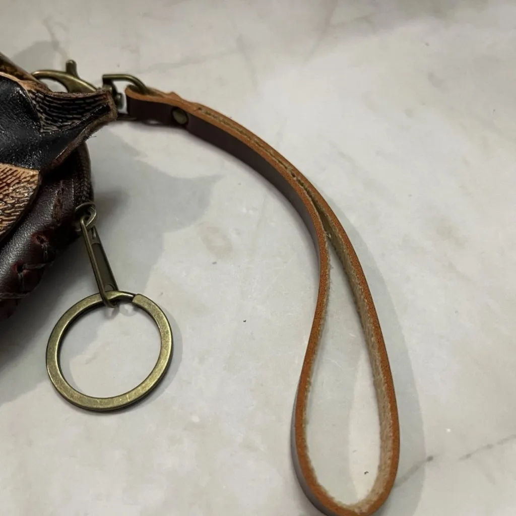 Hand Made Embossed Tooled Leather Brown Fox
Coin Purse/Wristlet - Image 11