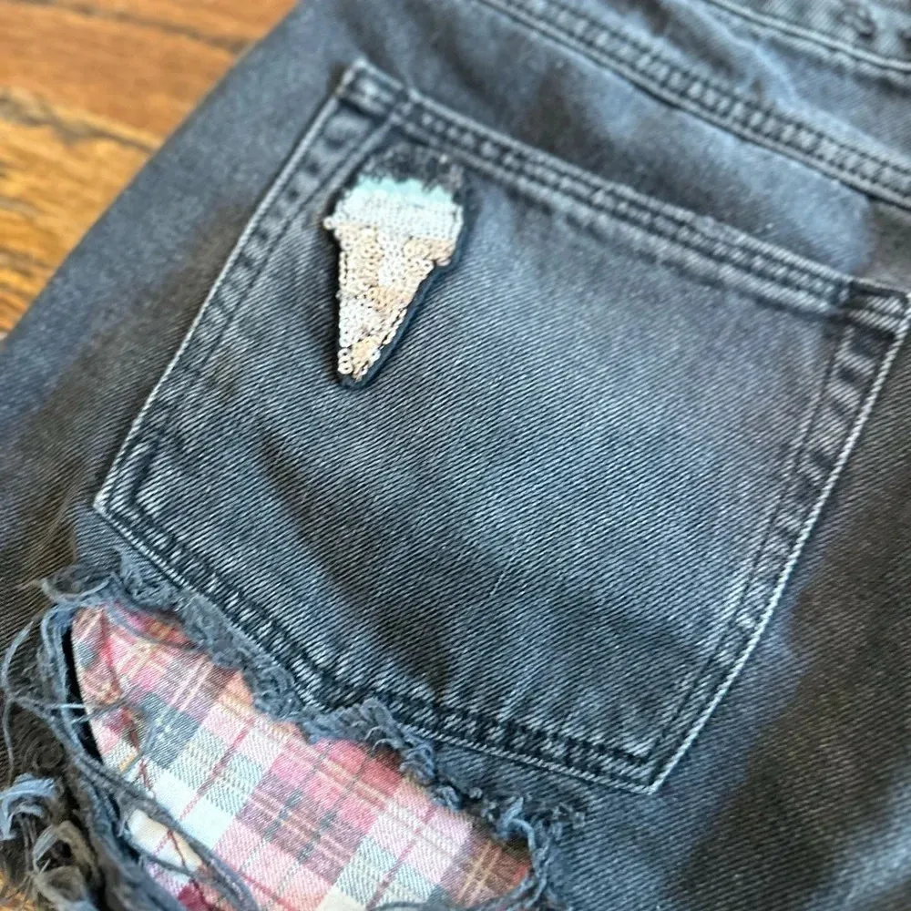 Zara Trafaluc Black Ripped Evil Eye, Palm, Ice Cream Patch Shorts size 8/40 1086 - Image 10