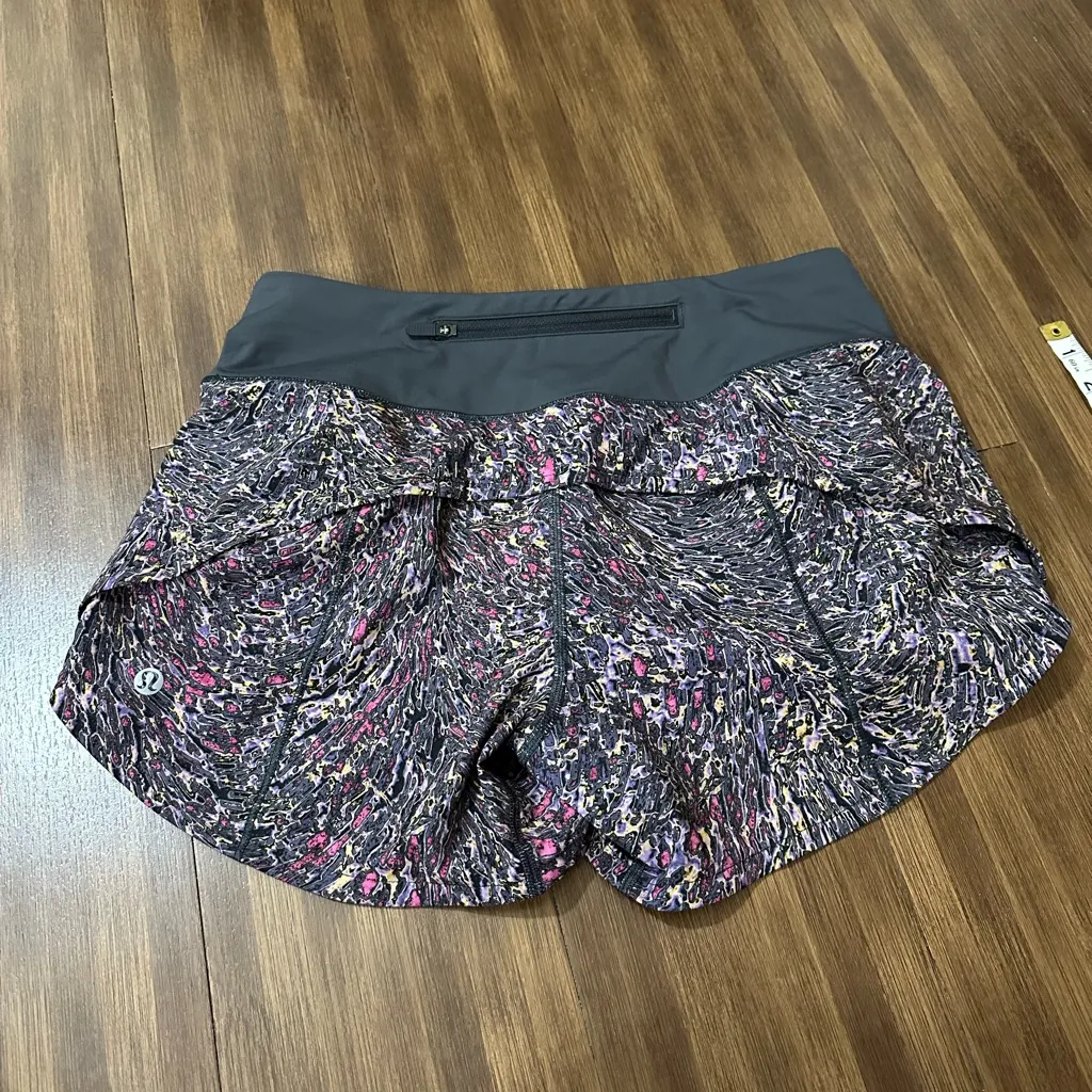Lululemon  Speed Up Mid-Rise Short 4" Topography Multi Graphite Grey W7AVOT Sz 4 - Image 3