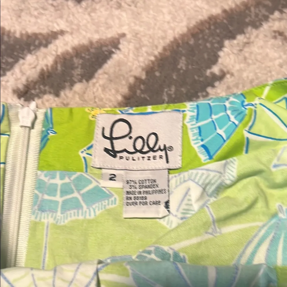 Lilly Pulitzer Green and Blue Skorts with Playful Design - Image 2