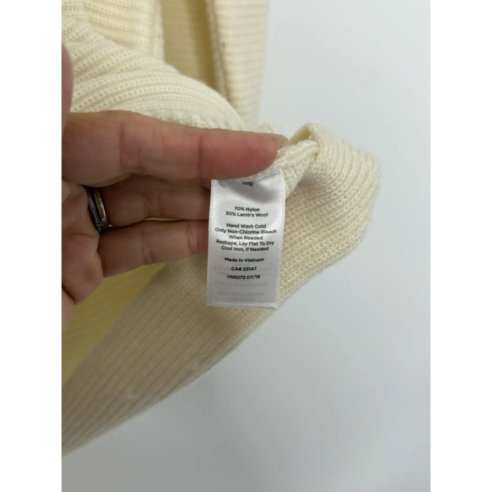 Talbots Lambswool Blend Sweater L Cream Minimalist Knit Pullover Quiet Luxury - Image 6