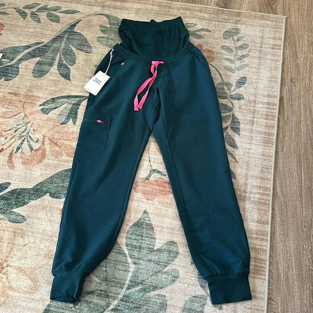 FIGS  Zamora Petite Maternity Pant - Image 2