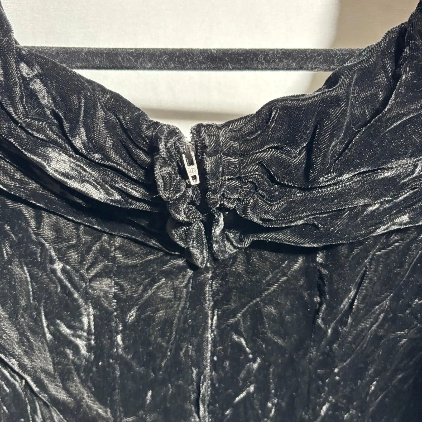 VTG Black Velvet Off The Shoulder Maxi Dress Long Sleeve Handmade Goth Witch XS* - Image 8