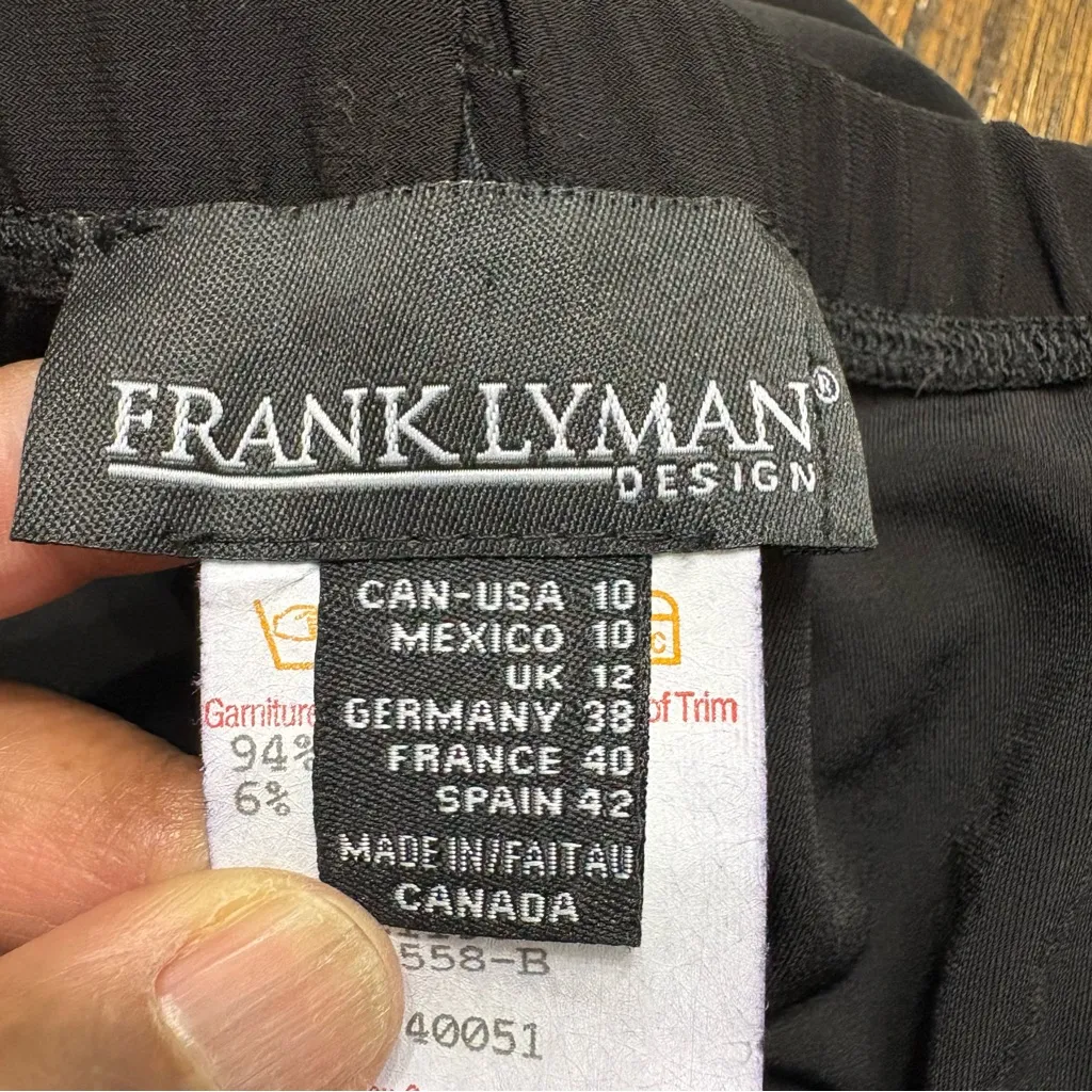 Frank Lyman Design Black Capris with Button Detail 10 Cocktail Party Event Size undefined - Image 4