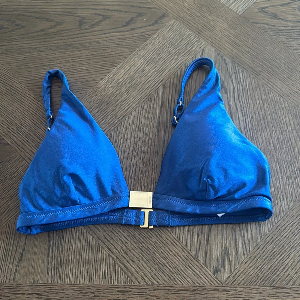 L’AGENCE Levie Shimmer Bikini Top, Size Medium, $235 - Image 8
