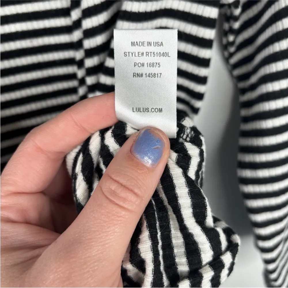 Lulu's Black and White Striped Bodysuit Size Small Chic Minimalistic Classic - Image 5