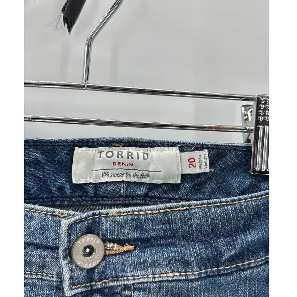 Torrid Cut Off Jean booty stretch Shorts Embroidered Flowers size 20 fair - Image 3