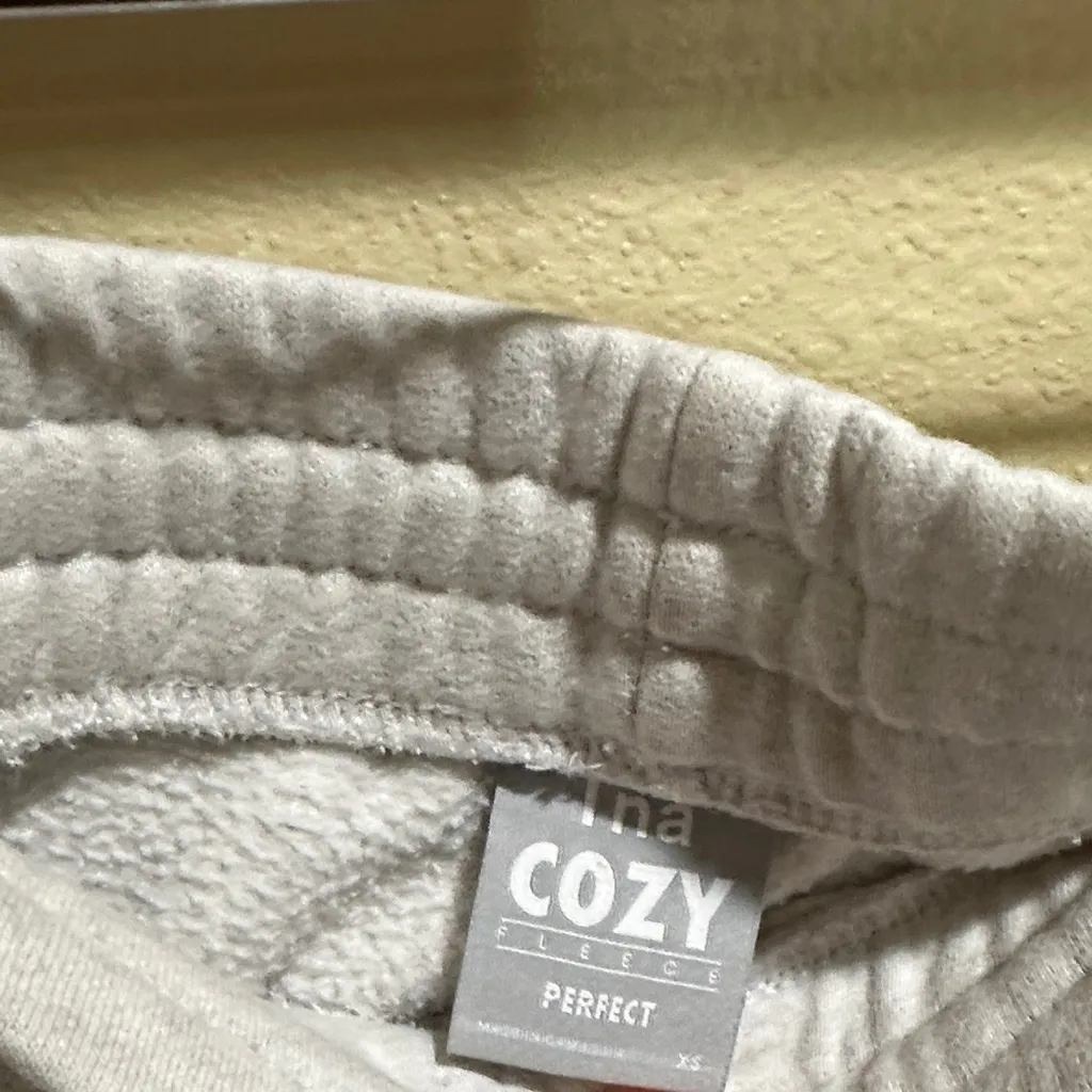 TNA Cozy Fleece XS Light Gray Sweatpants White - Image 2