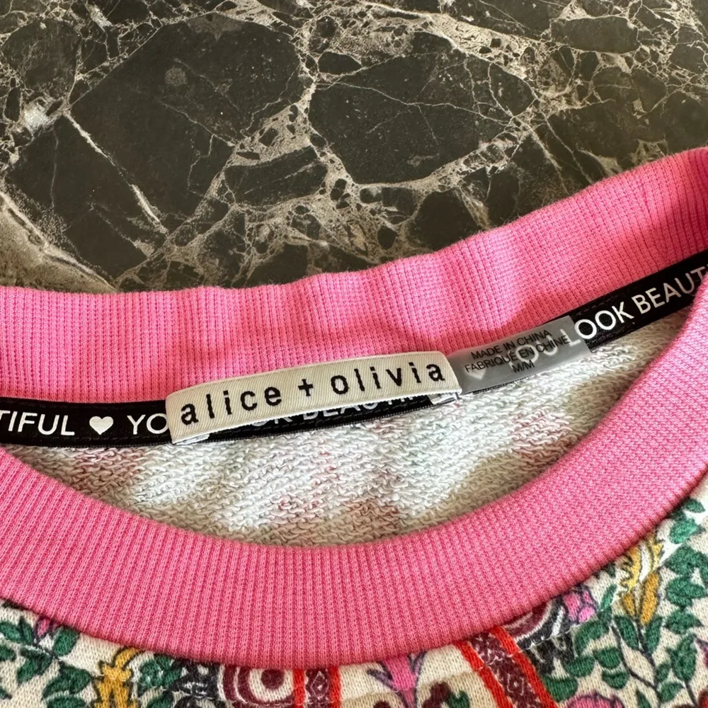 Alice + Olivia Amirah Floral-Print Drawstring-Hem Sweatshirt - Image 6