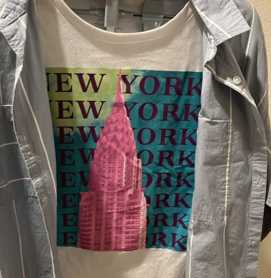 SO Blue denim striped button down shirt w/ a graphic New York tee 2fer NWT Size undefined - Image 2