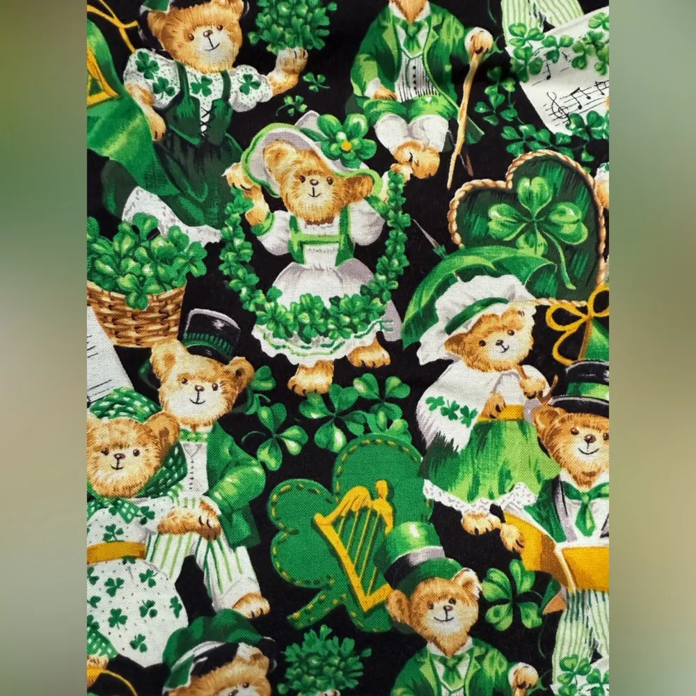 Vintage 111 Main St. Patrick’s Day Teddy Bear clover vest, size medium Green - Image 4