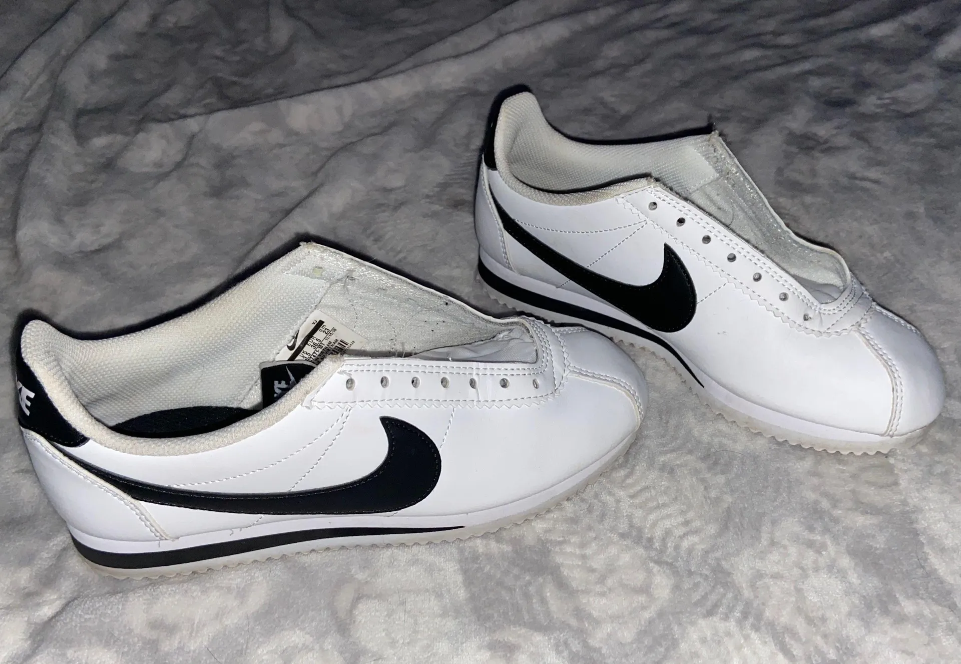 Nike Classic Cortez Shoes - Image 2