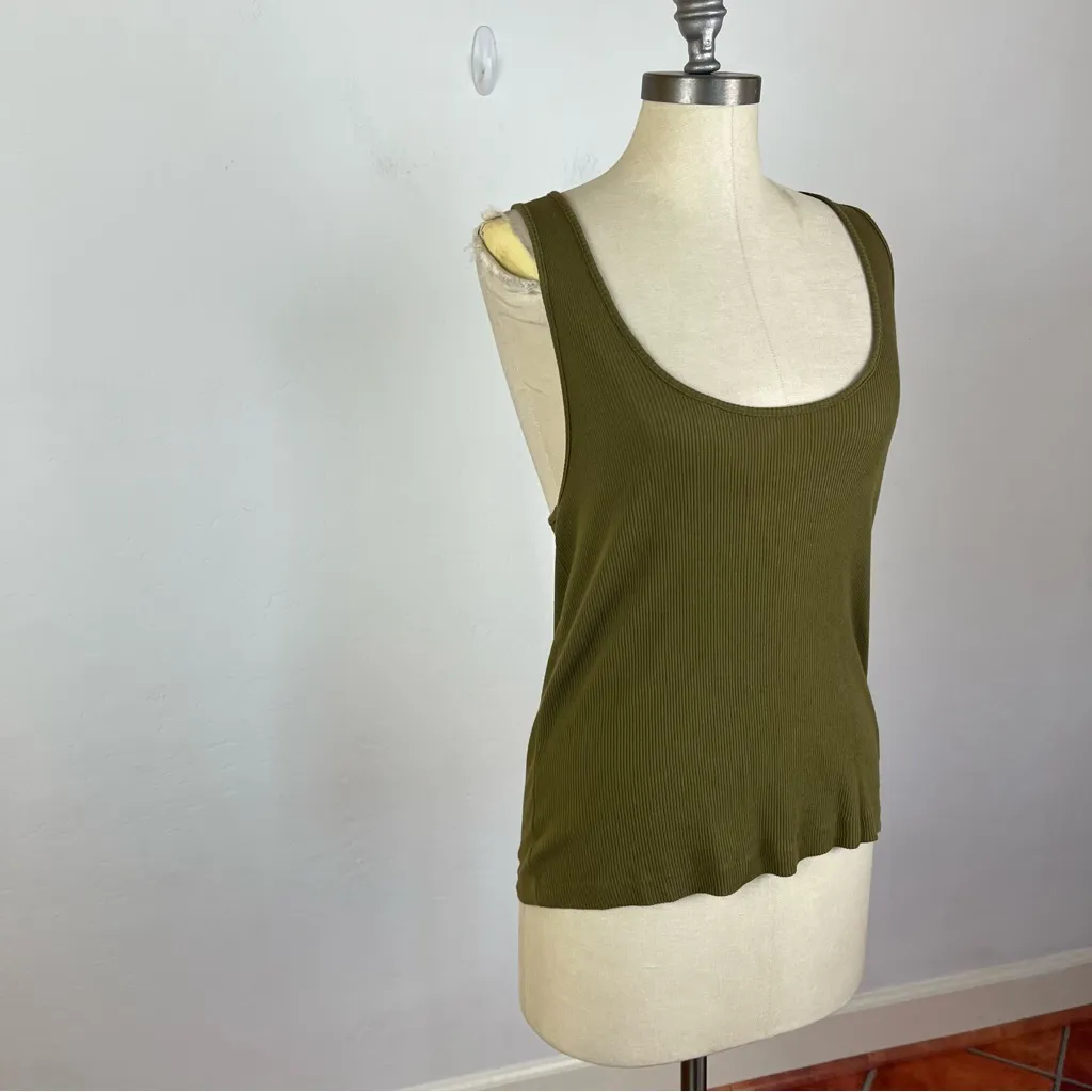Re/Done Hanes 90s Tank in Army - Image 3