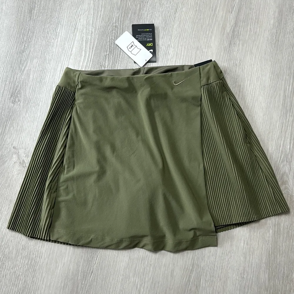 nwt // Nike flex golf victory drifit UV CK7797 Olive Green skort - Image 42