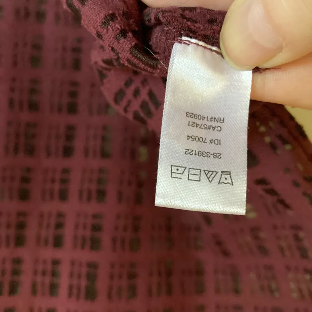 🌞Loft Burgundy Sheer Geometric Design Short Sleeve Blouse Shirt #O - Image 4