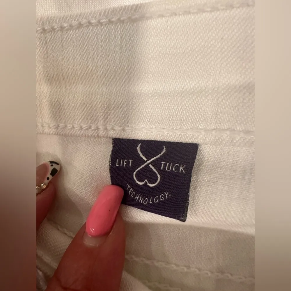 EUC NYDJ Jeans Womens  Straight High Rise Lift Tuck Light Wash Stretch - Image 4