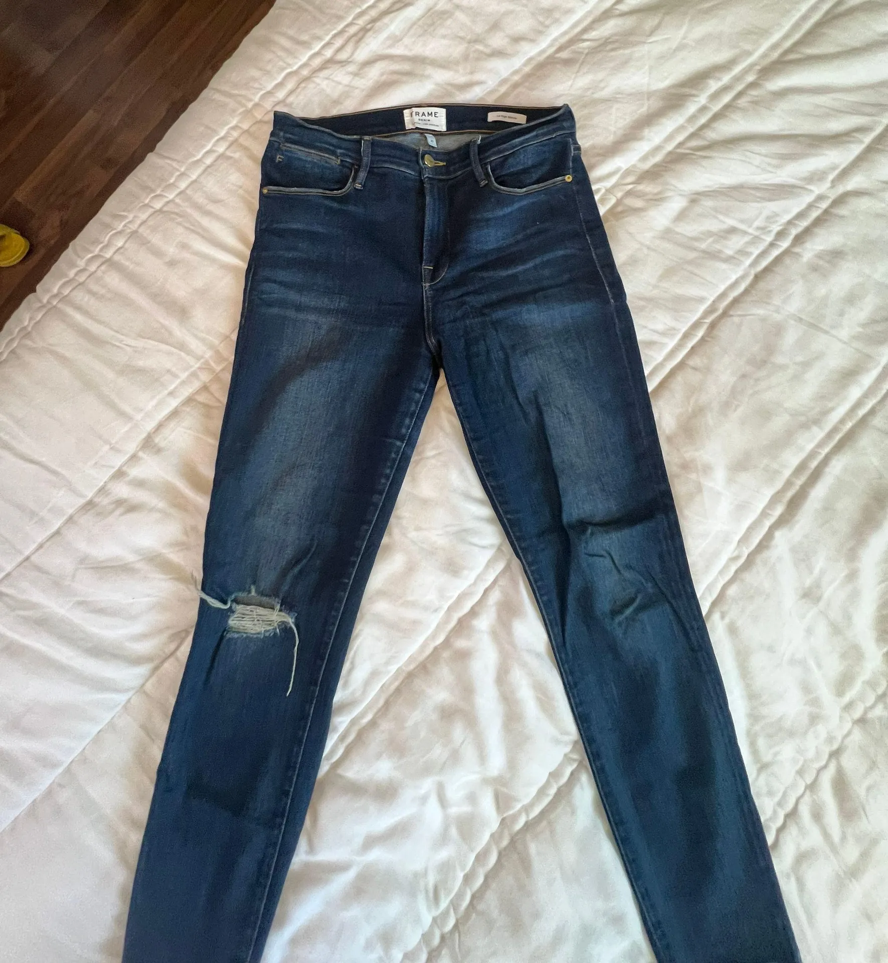 le high raw hem distressed dark wash skinny jeans 29 - Image 4