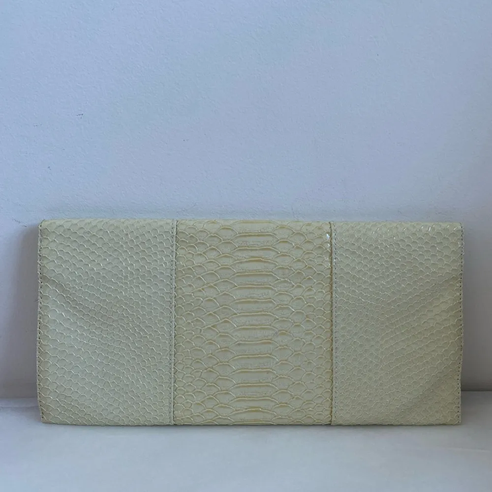 Urban Expressions Ivory Faux Animal Skin Clutch New With Tag - Image 5