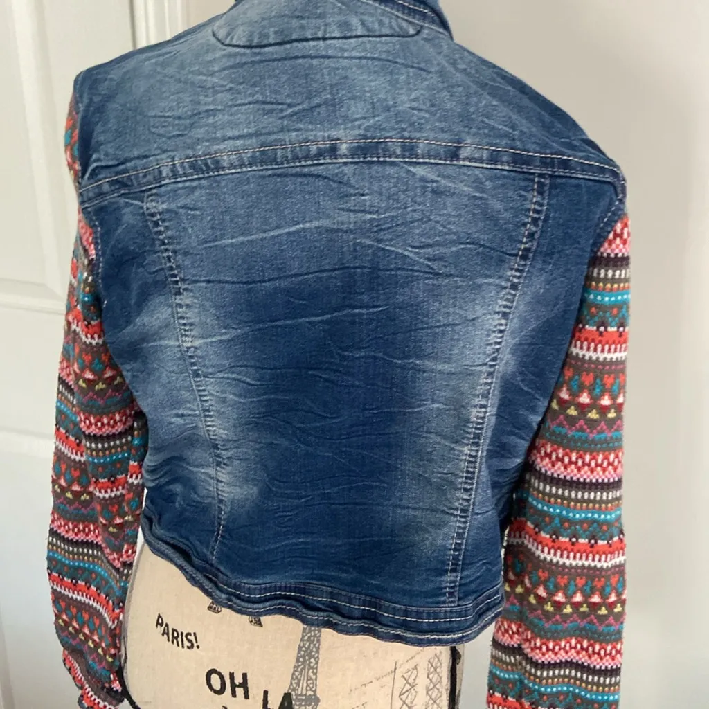 Wallflower Blue Jean Jacket with Unique Patterned Sleeves Size undefined - Image 5