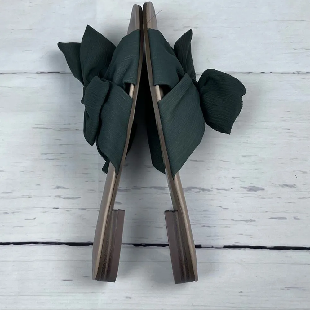 LOFT Women's Green Bow Style Sandals Sz 7 - Image 7