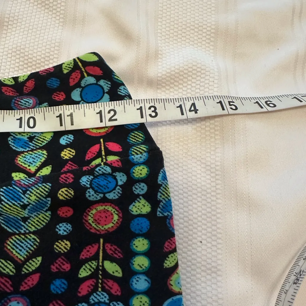 LuLaRoe women’s Leggings with Colorful Floral Design - Image 3