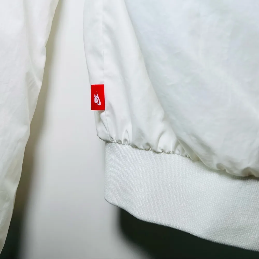 Nike Full Zip Windrunner Hooded Windbreaker Jacket - Sail Off White - XS - Image 11