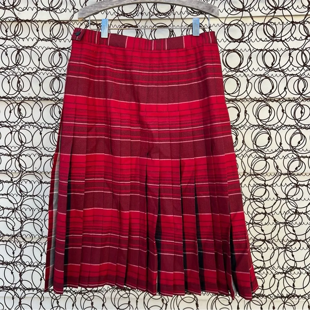 Pendleton Woolen Mills reversible red black tartan plaid pleated skirt Size 6 - Image 3