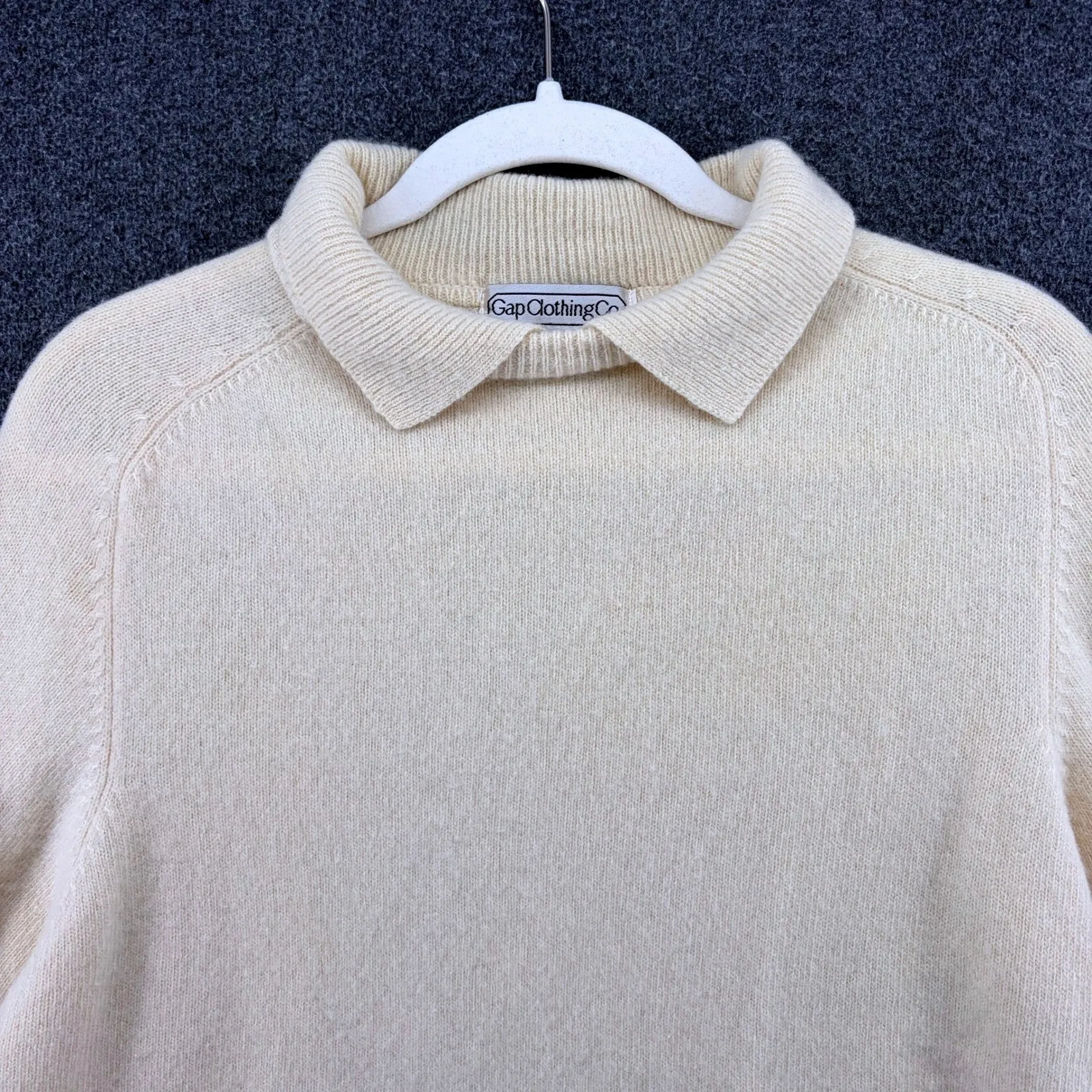 Vintage Gap Clothing Co Womens Cream Lambswool Collared Sweater Medium Cozy - Image 4